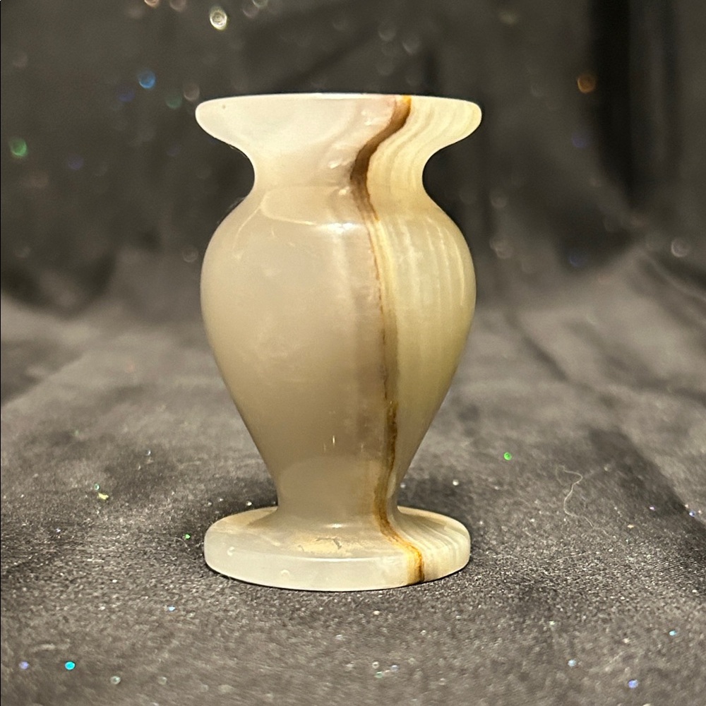 Vintage Onyx Marble Carved Natural Stone MINI Vase - Picture 3 of 9